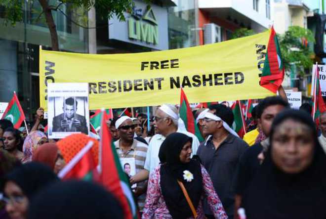 Mass protest in Maldives over Nasheed’s arrest
