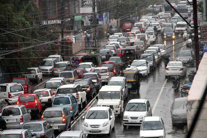 Rain disrupts normal life in state