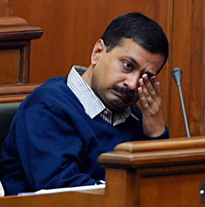Kejriwal hurt over feud in party; to take leave for treatment