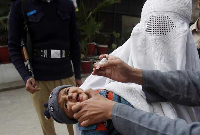 Pak arrests parents for saying no to vaccinate kids against polio