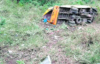 Schoolgirl dead, 35 hurt in HP bus crash