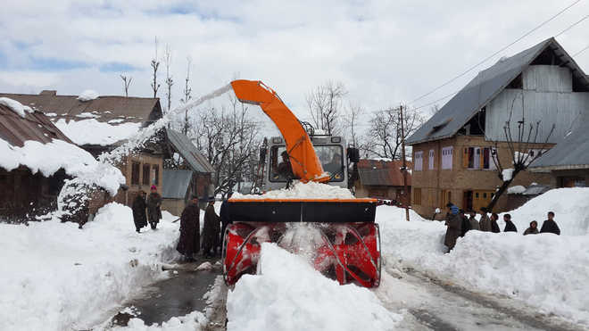 IAF rescues 220 people from snowbound Kishtwar