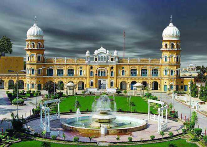 Pak endorses exploring green projects for Sikh shrines