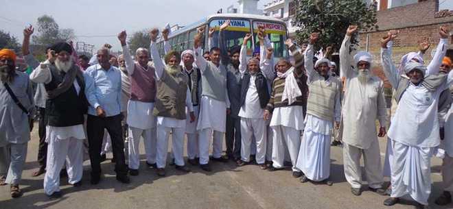 Farmers’ protest spreads across state