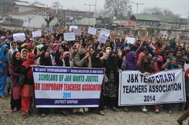 Temporary teachers’ body protests