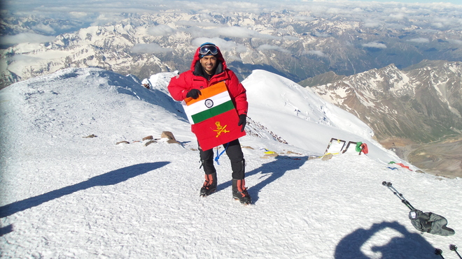 Maj Jamwal leads Army expedition to Everest
