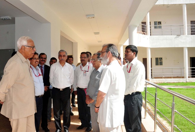 Governor reviews work of upcoming Katra hospital