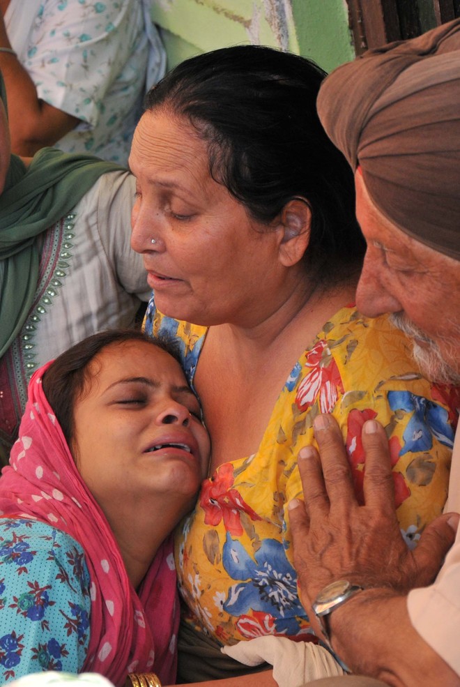 Father, son killed in Nepal earthquake