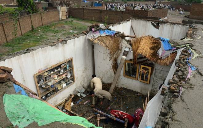 ‘Mini-cyclone’ kills 45, injures 200 in Pakistan