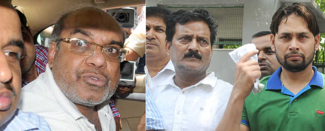 Convicted Haryana IAS officer held for &lsquo;conspiring to kill close friend 