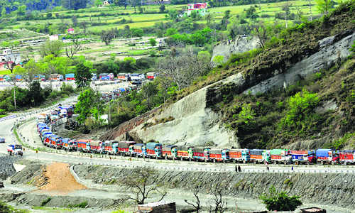 Srinagar-Qazigund stretch of NH to be four-laned