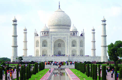 Time-bound plan to protect Taj from pollution