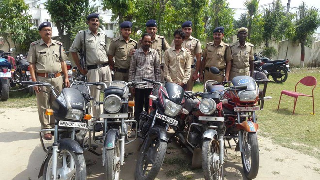 2 vehicle thieves arrested, 5 bikes recovered