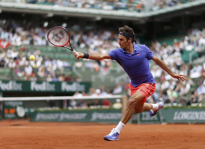 Federer off the blocks with easy win