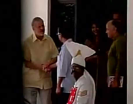 Delhi CM Kejriwal meets Lt Governor Jung