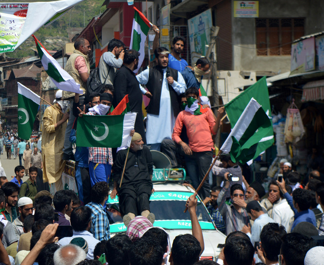Separatist held after Pak flags come up in Anantnag rally