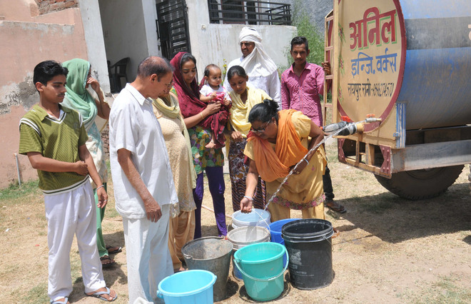 Water crisis in Dera Bassi village : The Tribune India