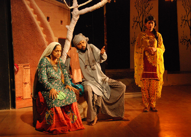 Punjabi Play Kanak Di Balli Marks Inauguration Of 10th Theatre Festival punjabi play kanak di balli marks