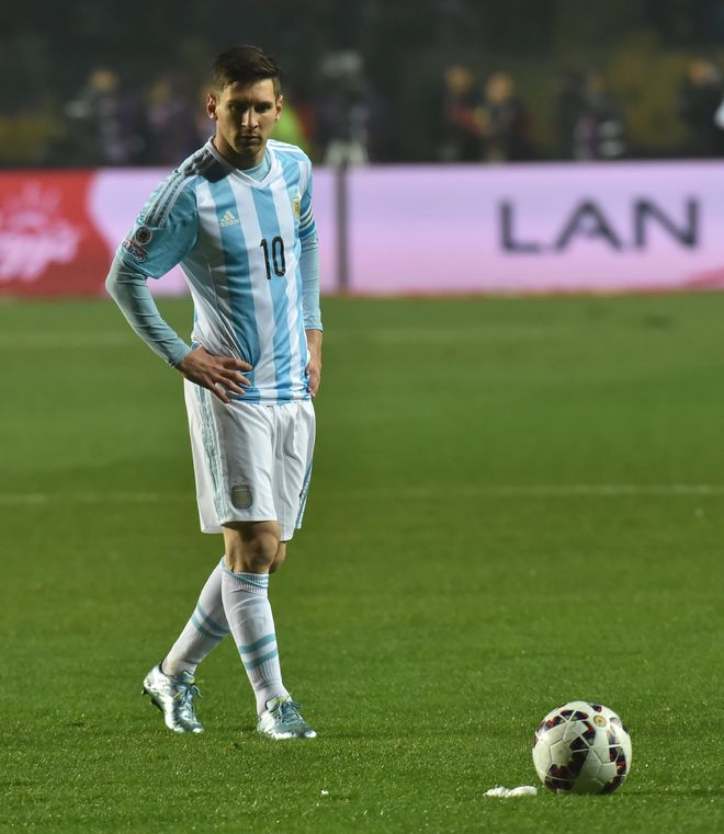 Maria-led Argentina thrash Paraguay
