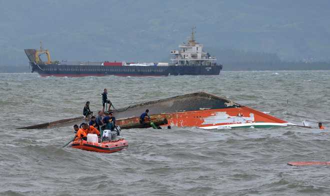 Philippines ferry capsize toll rises to 50