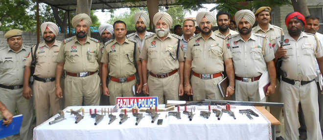 Gang of dacoits busted, 7 held