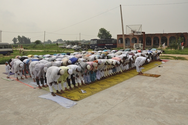 Eid in times of animosity: Muslims return to Atali temporarily