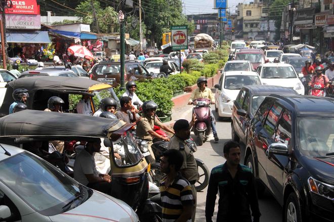 Doon police get tough with traffic rule violators