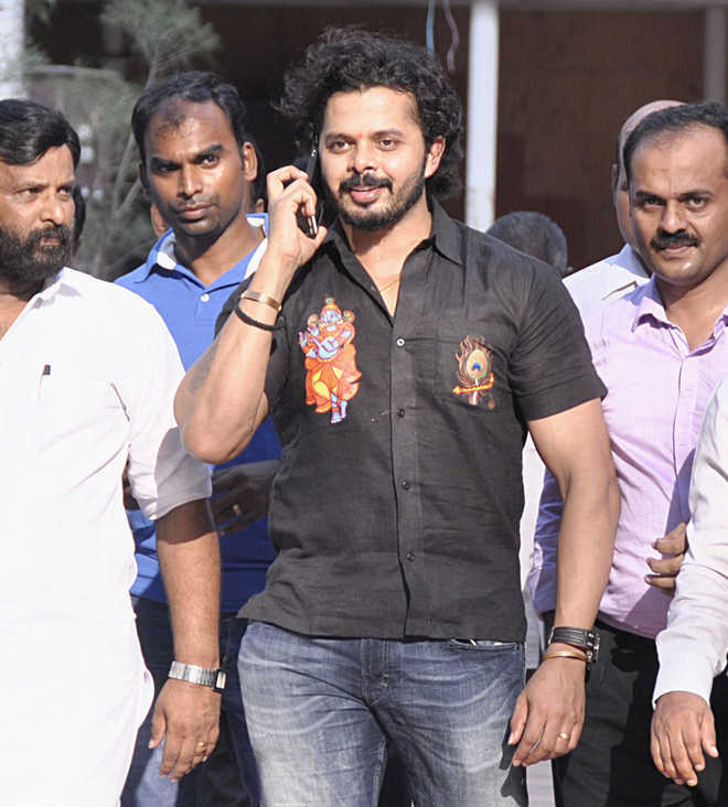 BCCI refuses to revoke ban on cricketers