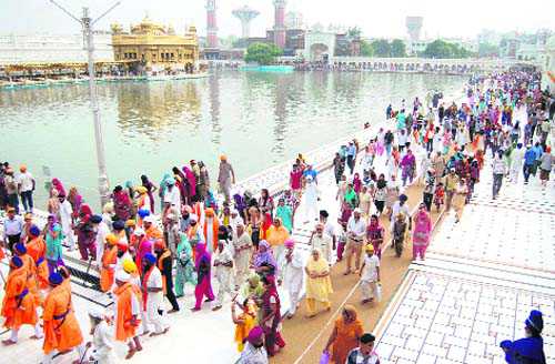 Pollution takes toll on Golden Temple’s sheen