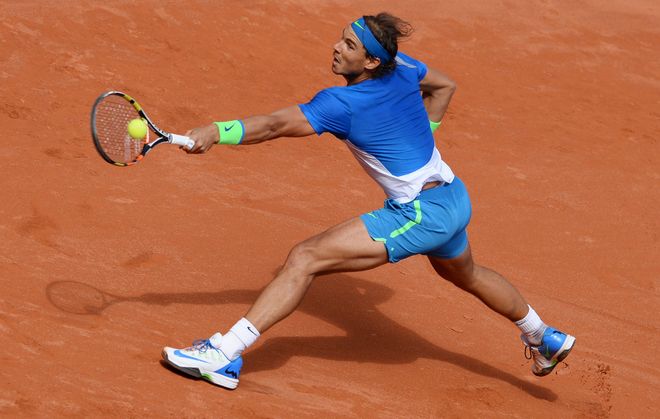 Nadal eases into Hamburg Open final