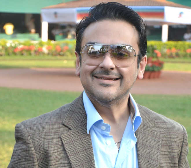 Pak singer Adnan Sami allowed to stay in India on humanitarian grounds