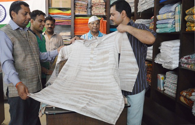 Khadi kurta pajama discount shop near me