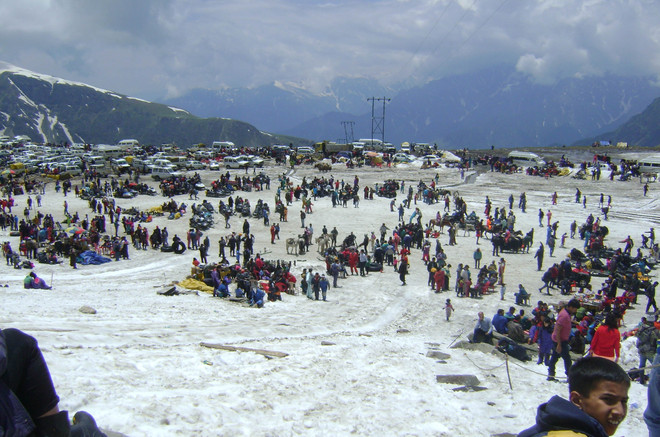 No petrol, diesel vehicles to Rohtang from today