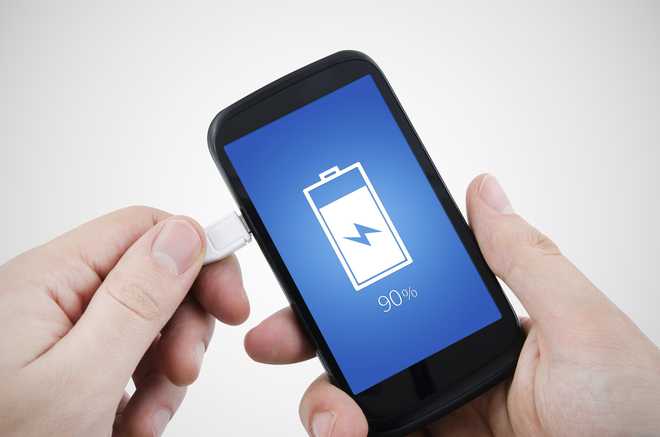 New battery can charge cellphones in 6 minutes