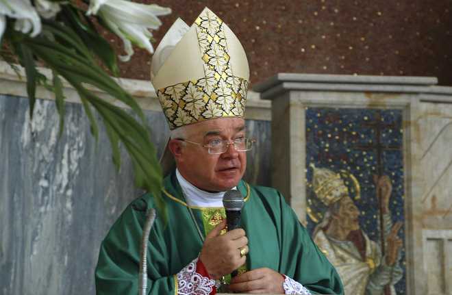 Ex-archbishop accused of child abuse dead