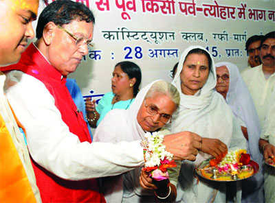 Vrindavan widows celebrate Rakhi