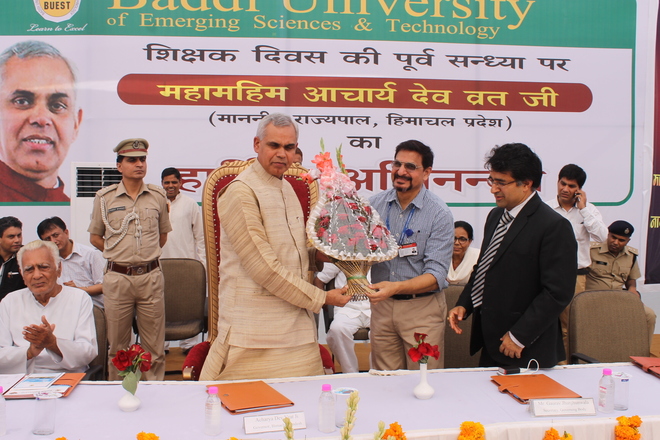Job-oriented education policy a must: Guv