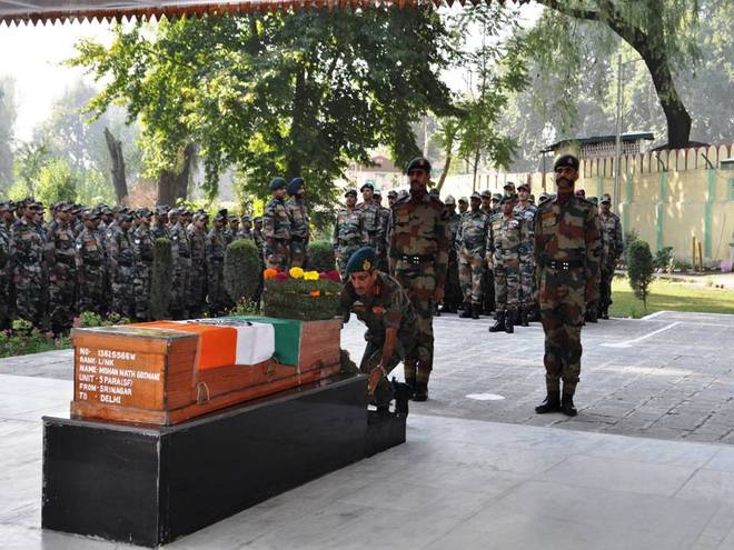 Army pays tributes to slain elite para commando in Srinagar