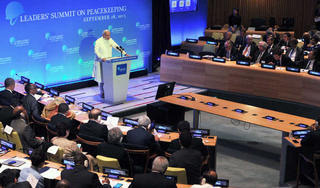 Sharif, Modi wave at each other at UN peacekeeping summit