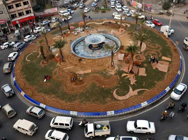 Firm maintaining Fountain Chowk told to complete work in one week : The ...