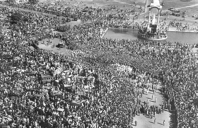 Mahatma Gandhi funeral procession - Trending Reader