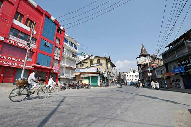 Curfew lifted from Srinagar