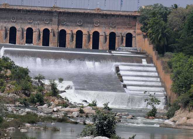 Oppn asks govt not to release water to TN