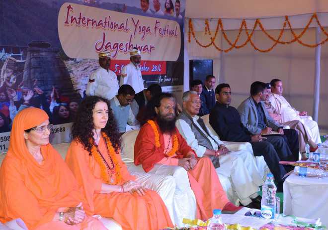 Yoga festival begins at Jageshwar Dham