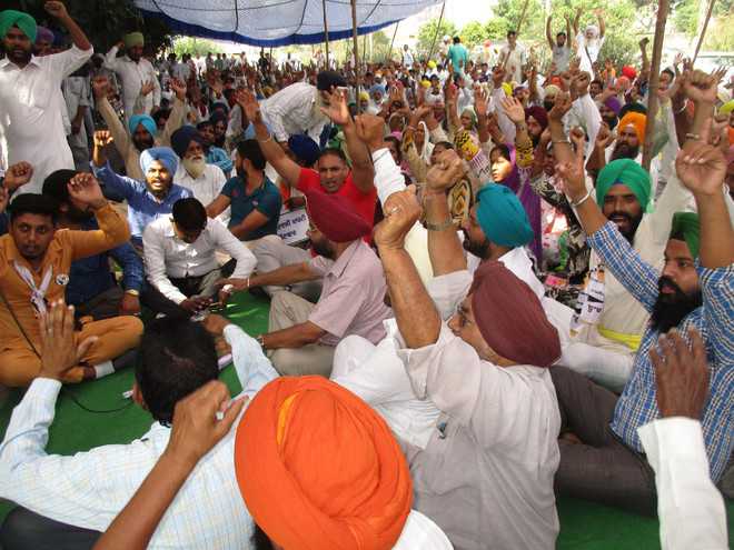 AAP protests police ‘atrocities’