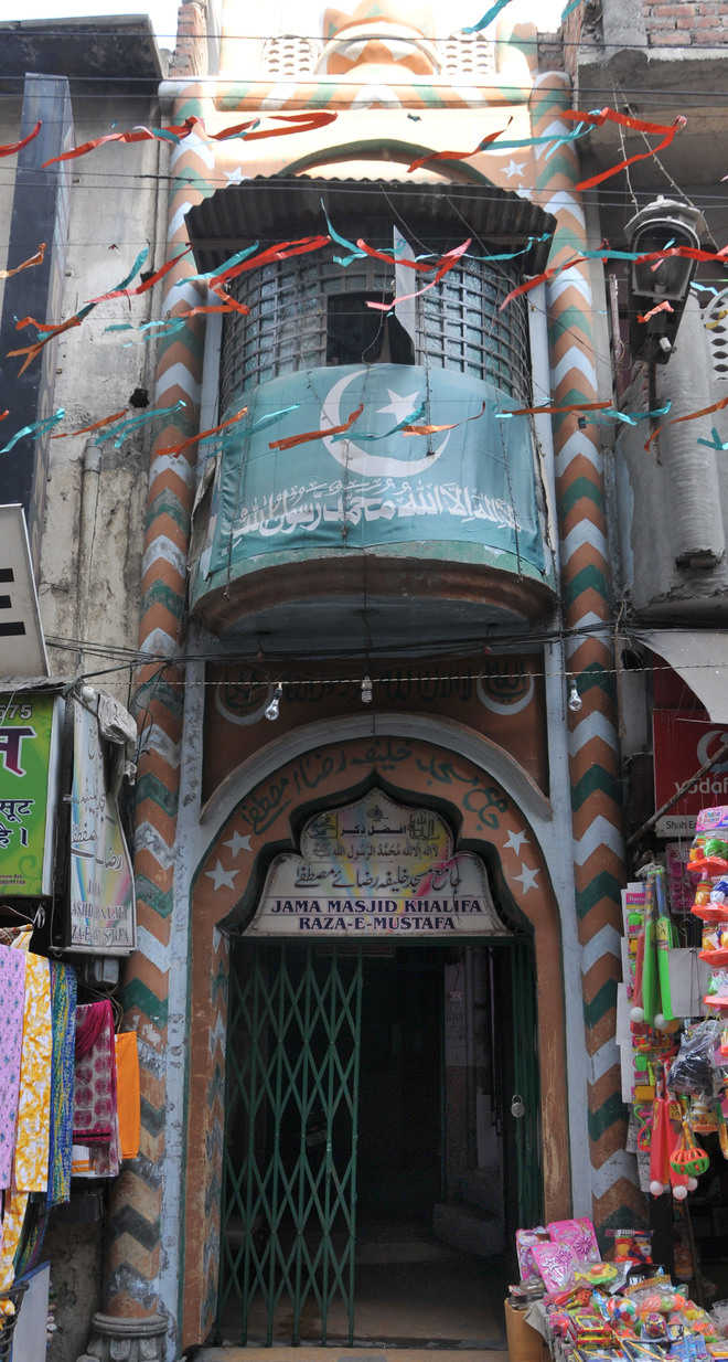 Amritsar facelift drive ignores Muslim shrine