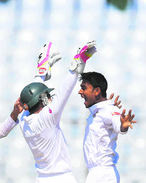 Bangla teenager puts England in a spin