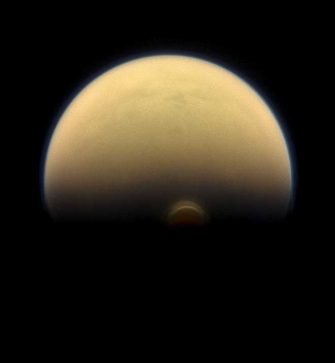NASA''s Cassini probe sees seasonal changes on Titan