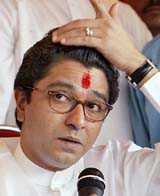 Producers who cast Pak artistes will have to give Rs 5 cr to Army: Raj Thackeray