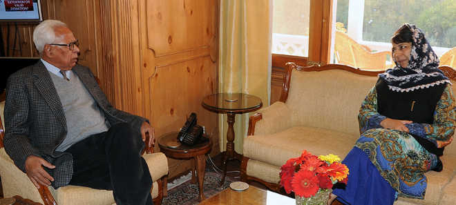 CM discusses security situation with Guv